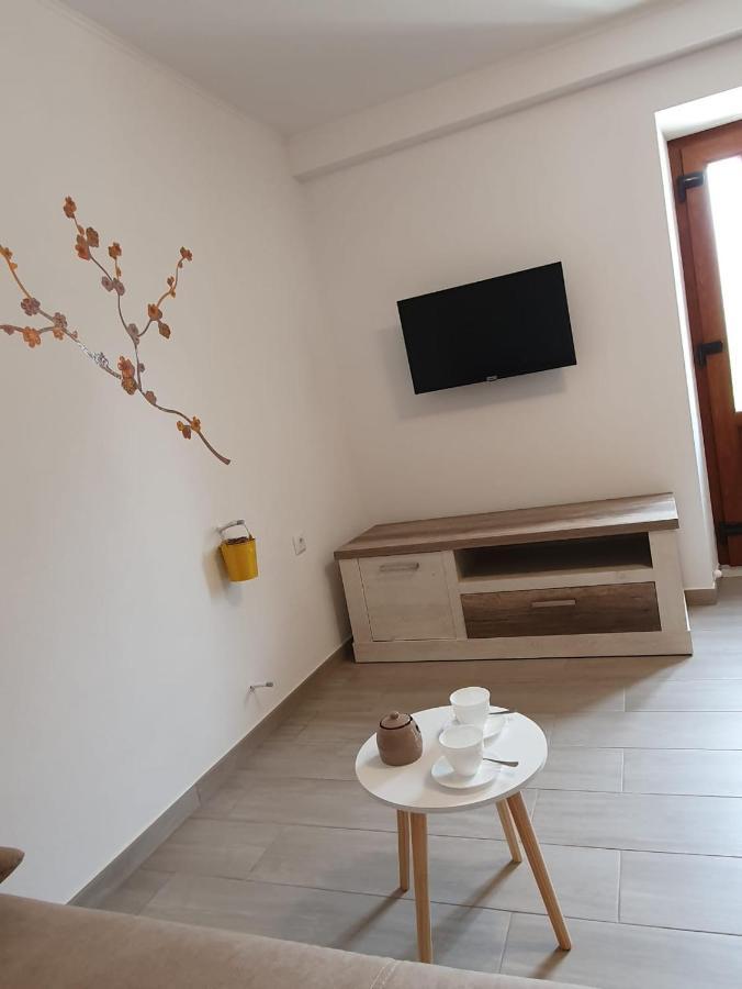 Apartman Mi Nerezine Exterior foto